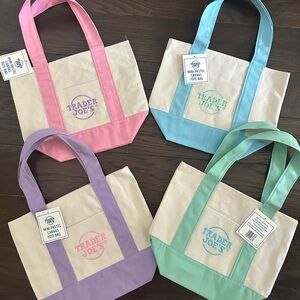 RARE TRADER JOES LIMITED EDITION Pastel Tote Bag Set